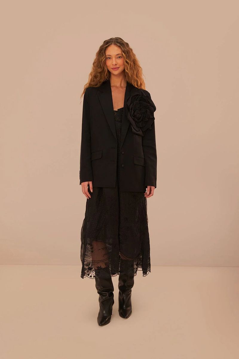 Eleganter schwarzer Blazer mit floraler Verzierung