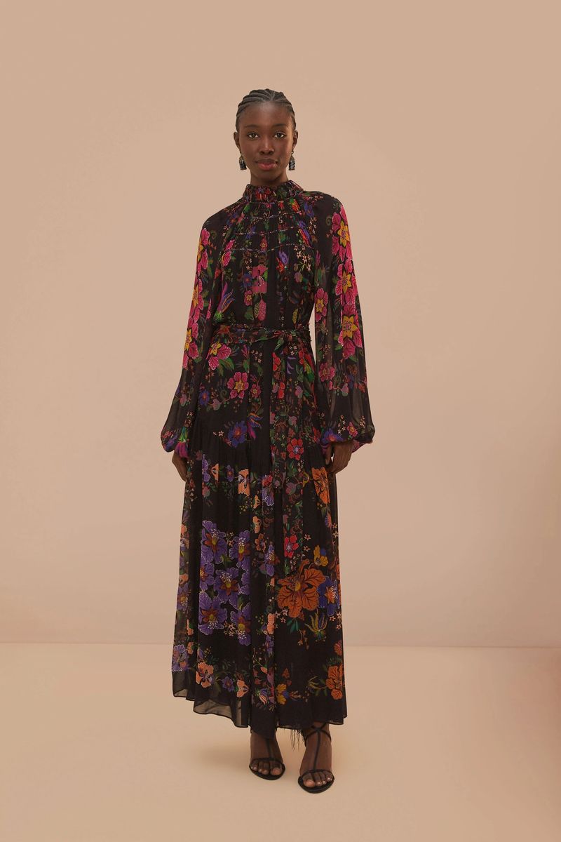 Maxi-Kleid mit Blumenmuster und hohem Kragen