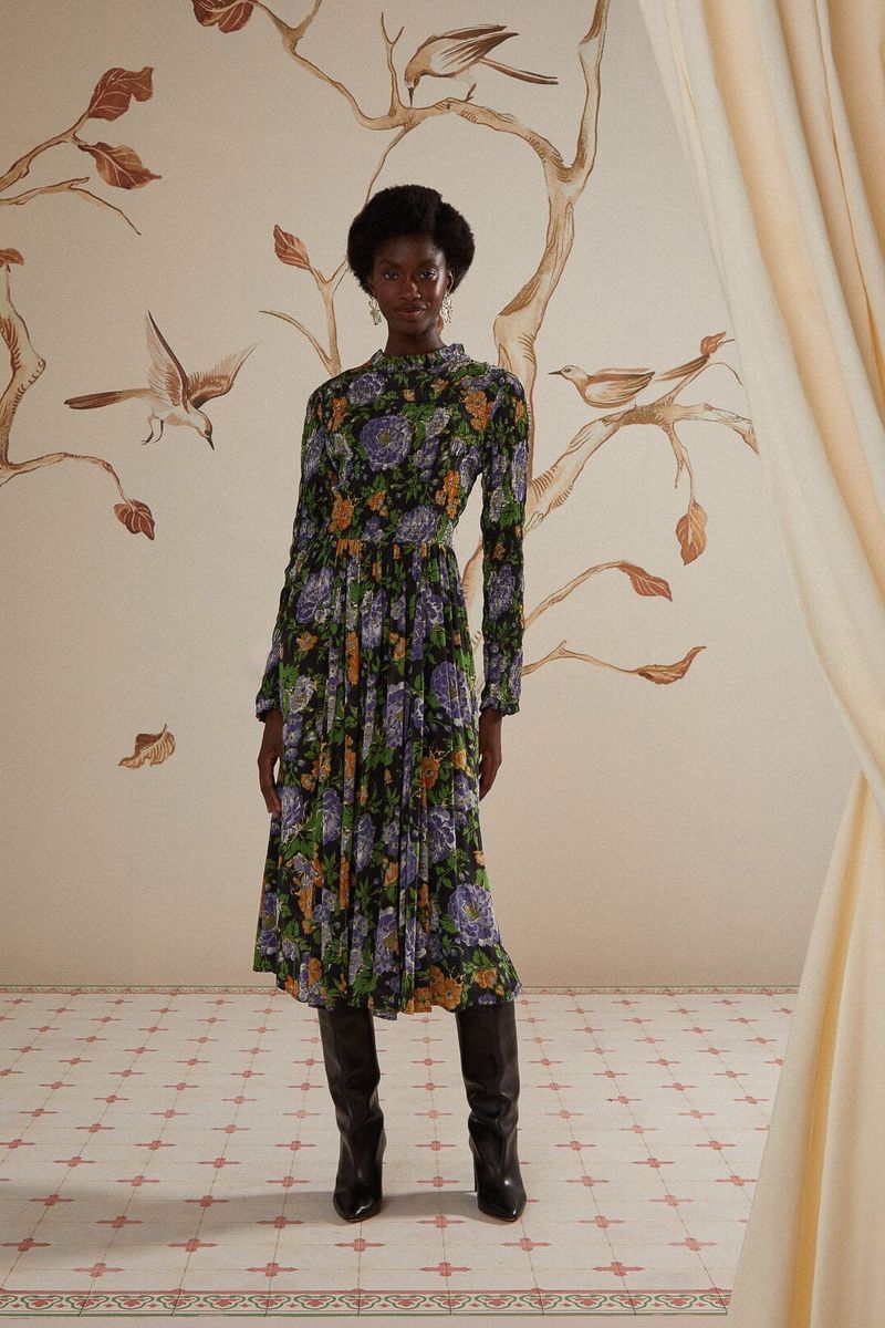 Elegantes, geblümtes, langärmliges Midikleid