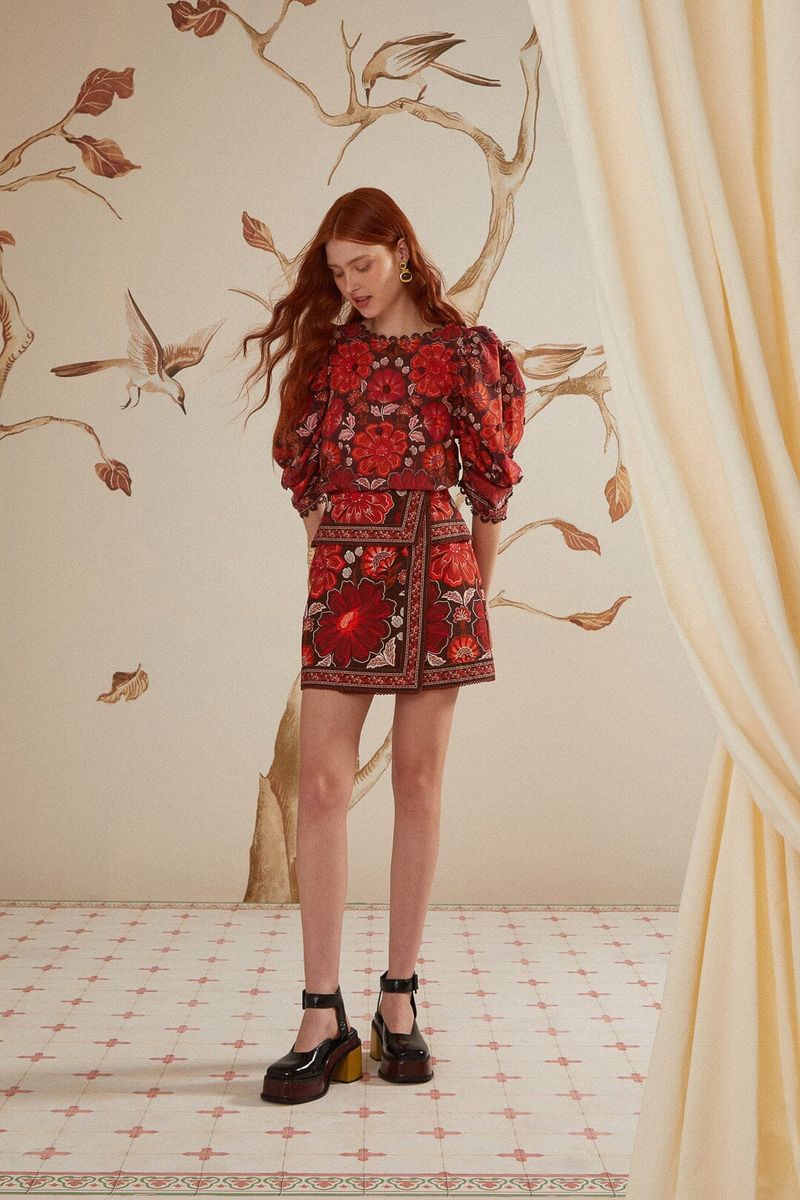 Floral bestickter Mini-Wickelrock