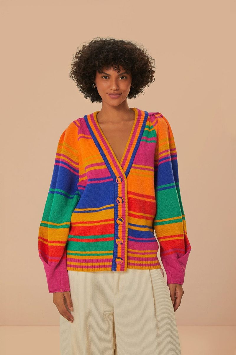 Gestreifte Strickjacke mit Regenbogenmuster
