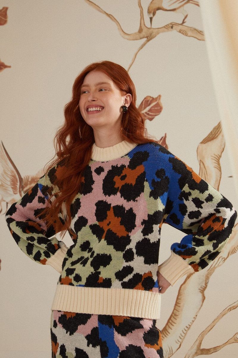 Bunter Strickpullover mit Leopardenmuster