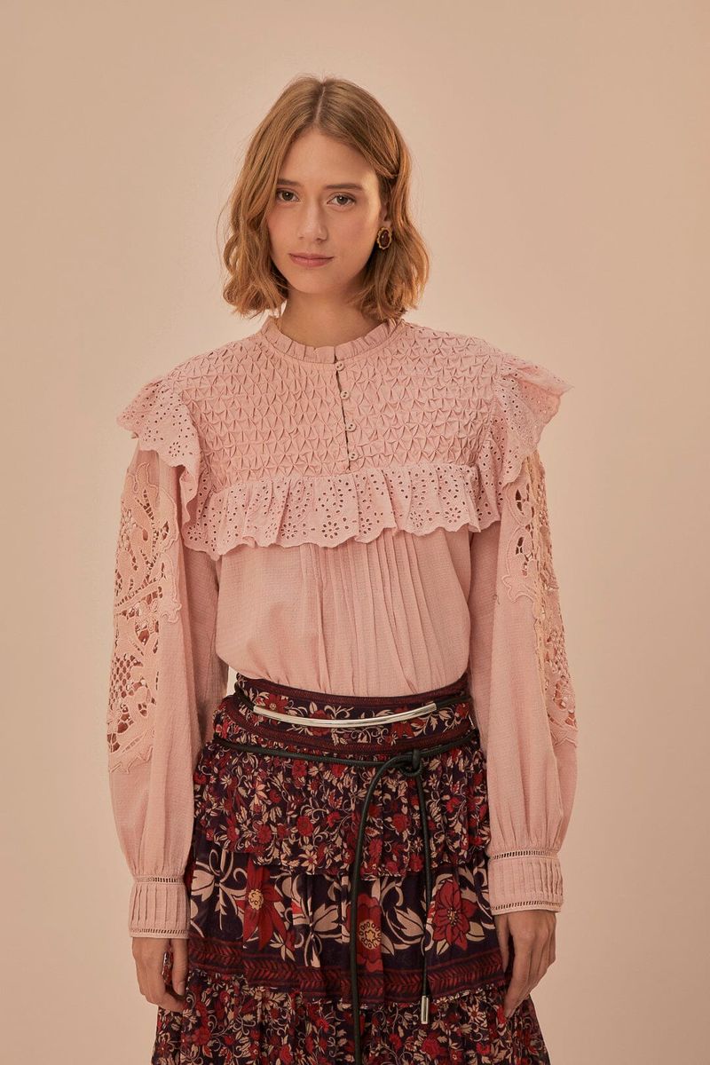 Romantische Rosenbluse mit Spitze und Rüschen