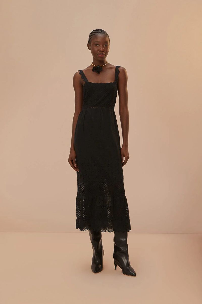 Gehäkeltes Midi-Kleid mit Lochstickerei