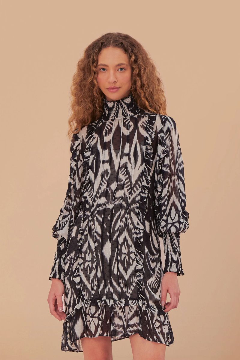 Mini-Kleid mit Ikat-Print und Rüschen