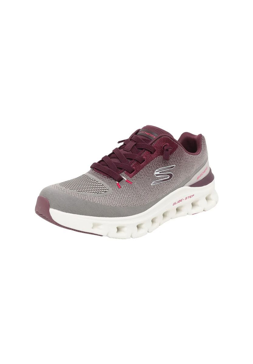 Bequemer Walking Sneaker mit geformter Sohle