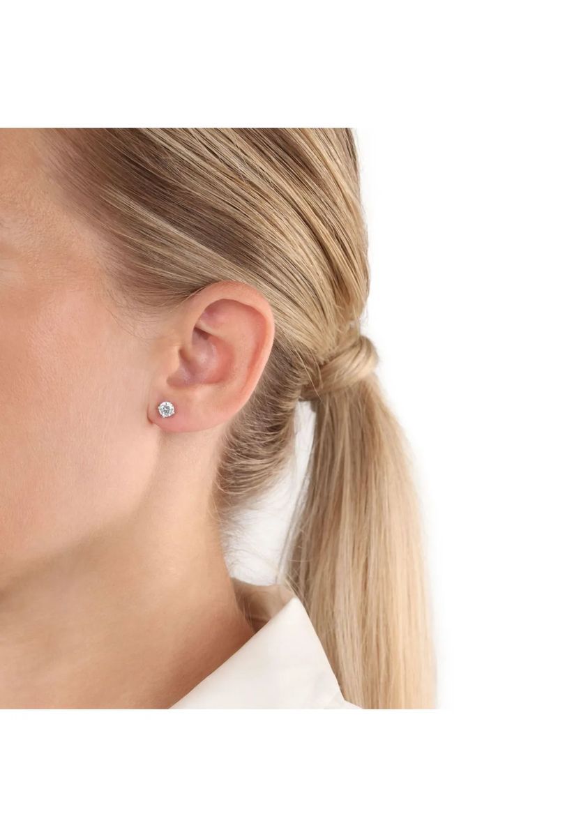 Klassische Sterling Silber Zirkonia Ohrstecker