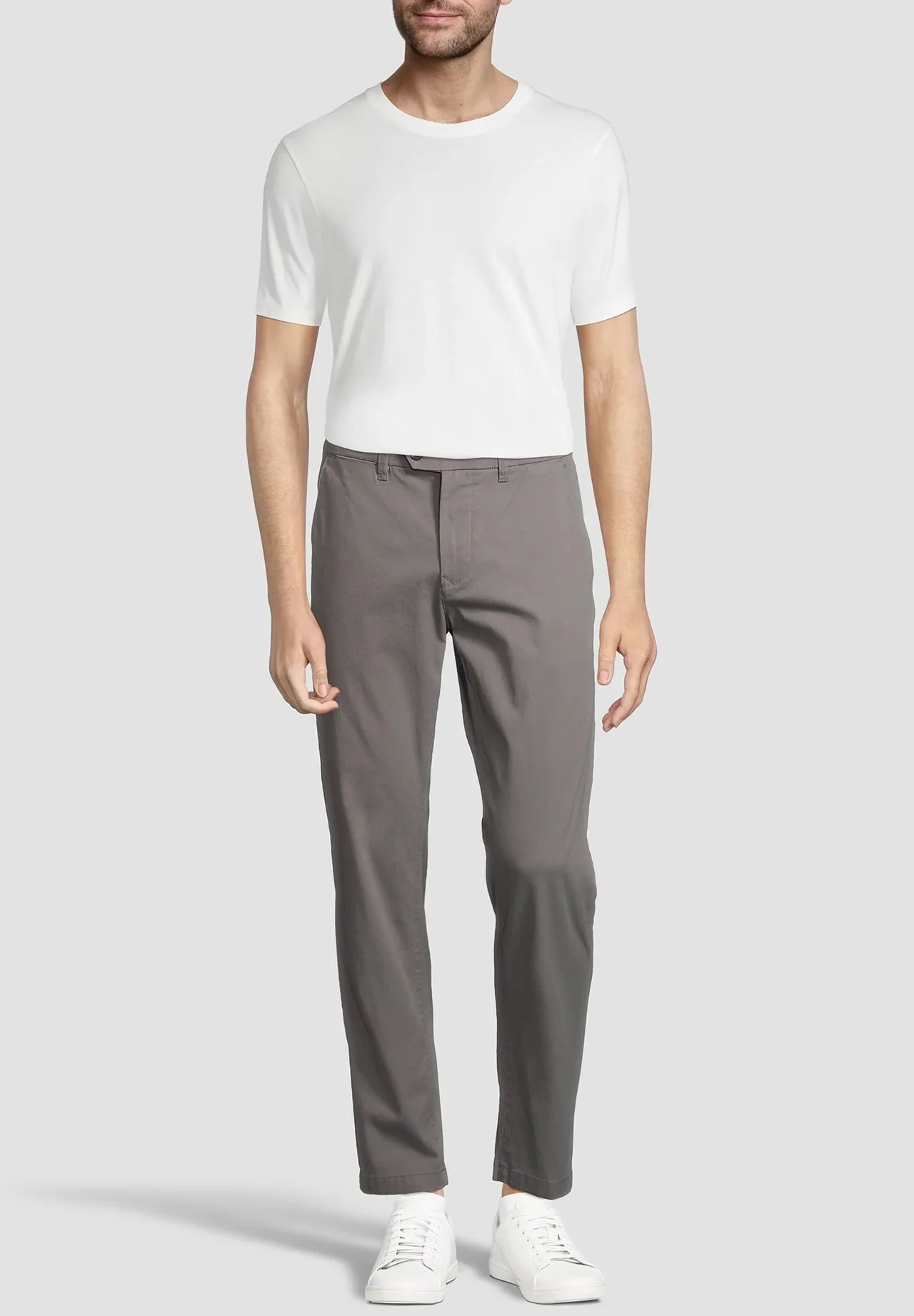 Klassische Herren Chino-Hose mit geradem Bein