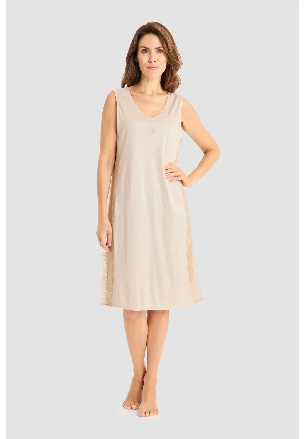 Ärmelloses Nachthemd-Unterkleid mit V-Ausschnitt