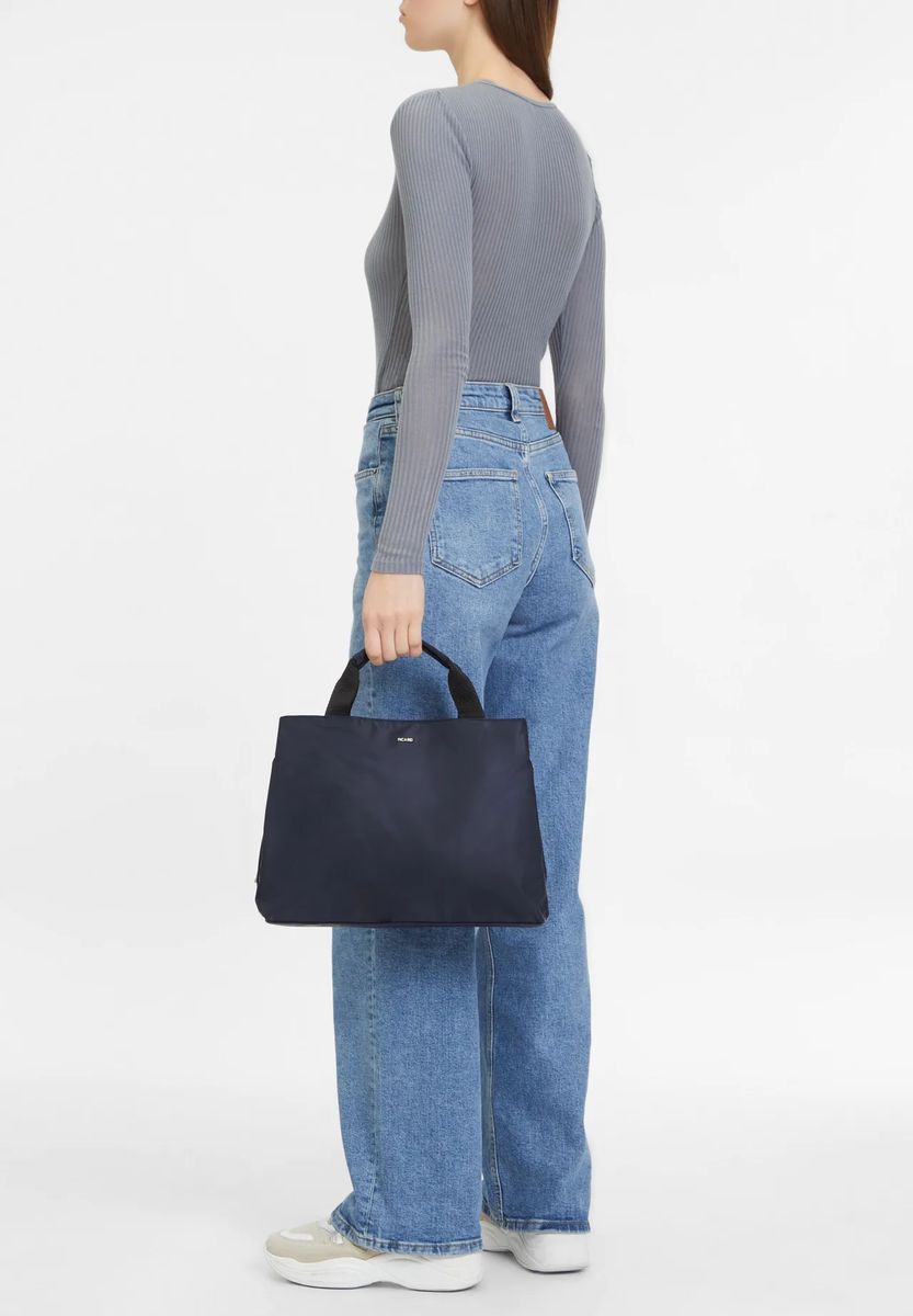 Vielseitige Nylon-Shopper mit Schultergurt