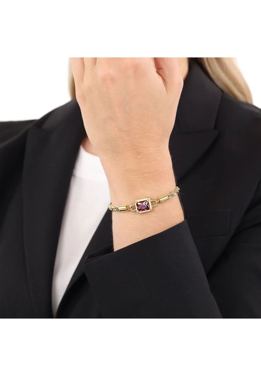 Elegantes goldfarbenes Kettenarmband mit Stein