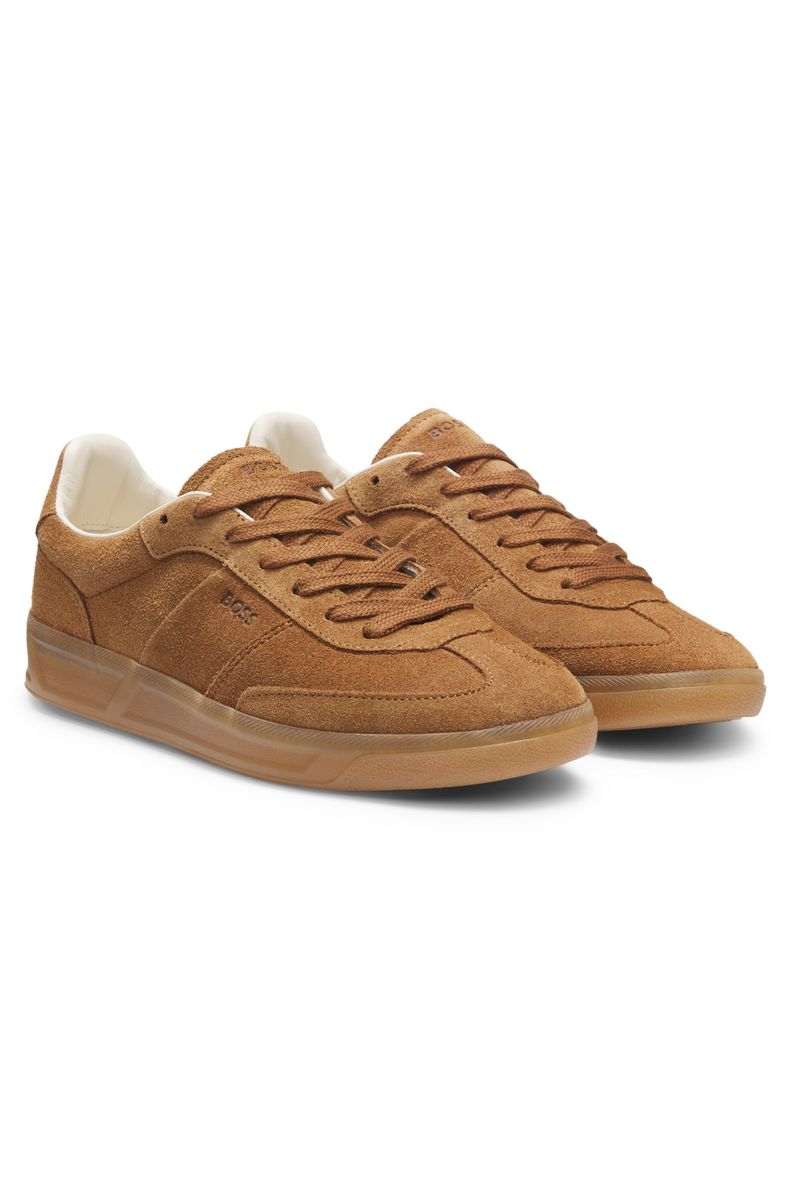 Wildleder-Sneaker mit niedrigem Profil