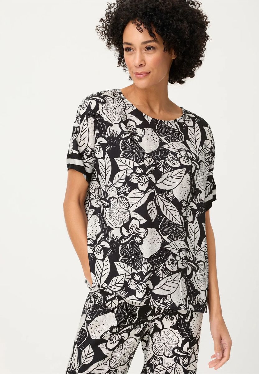 T-Shirt mit Blumenmuster und Rundhalsausschnitt