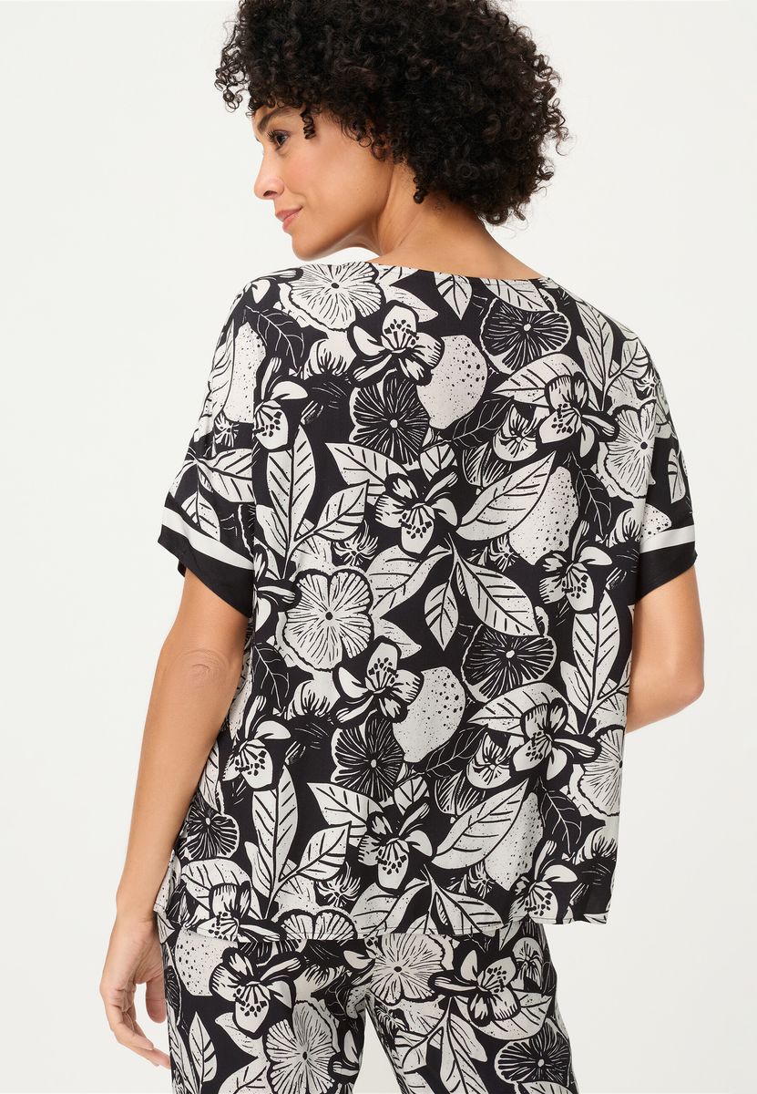T-Shirt mit Blumenmuster und Rundhalsausschnitt