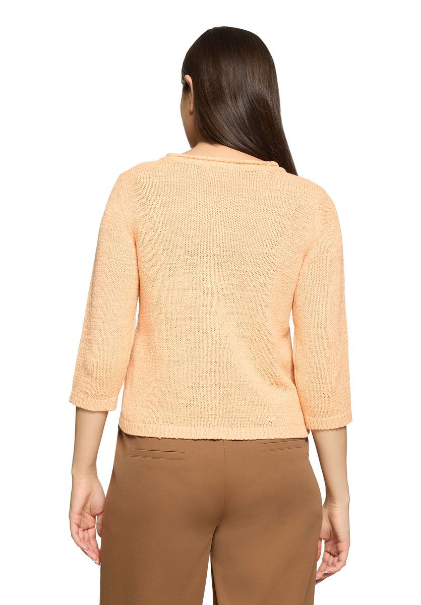 Klassischer Strickpullover mit 3/4 Ärmeln