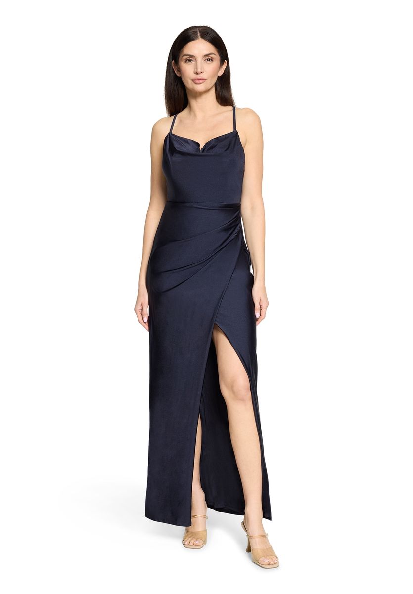Elegantes Abendkleid mit Schlitz