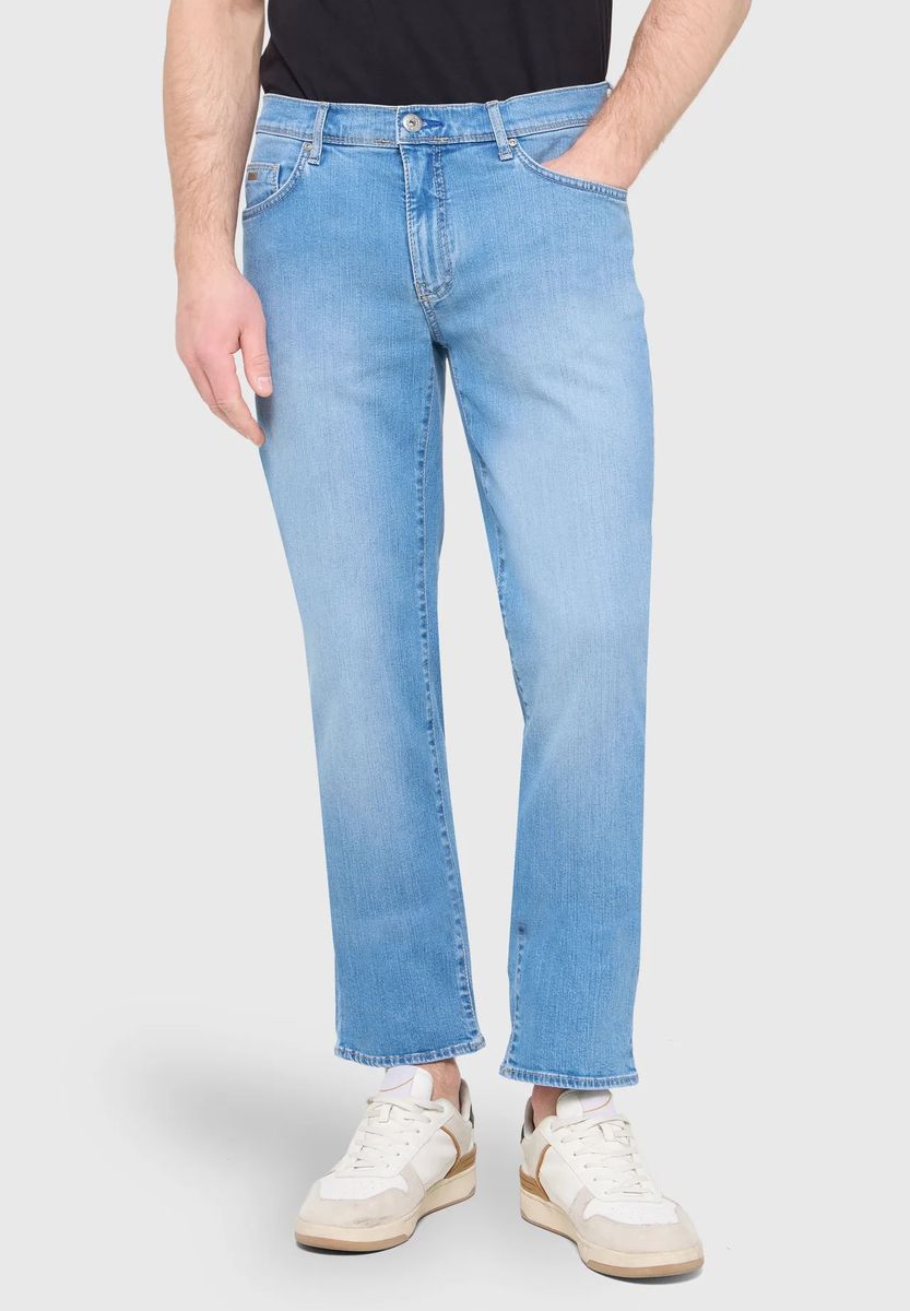 Jeans mit geradem Bein in heller Waschung