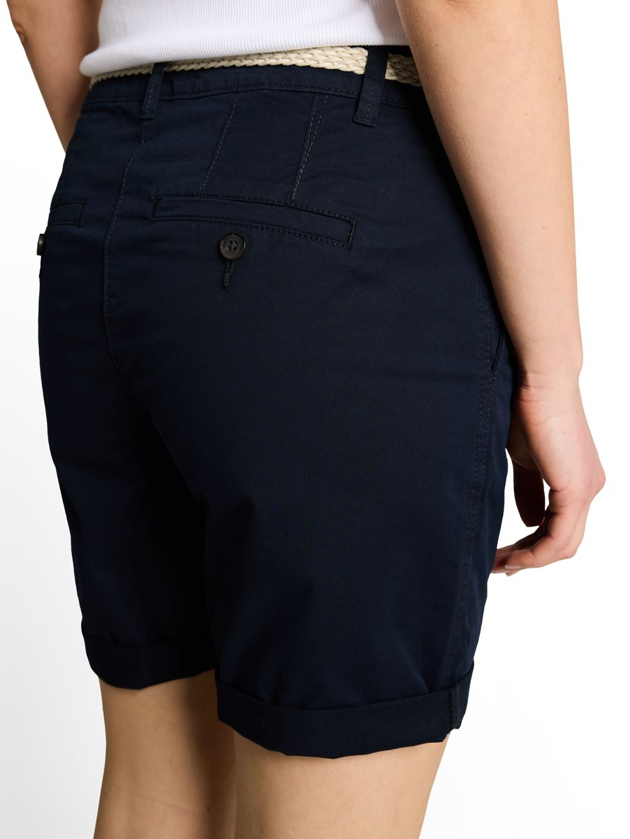 Lässige Chino-Shorts mit Gürtel