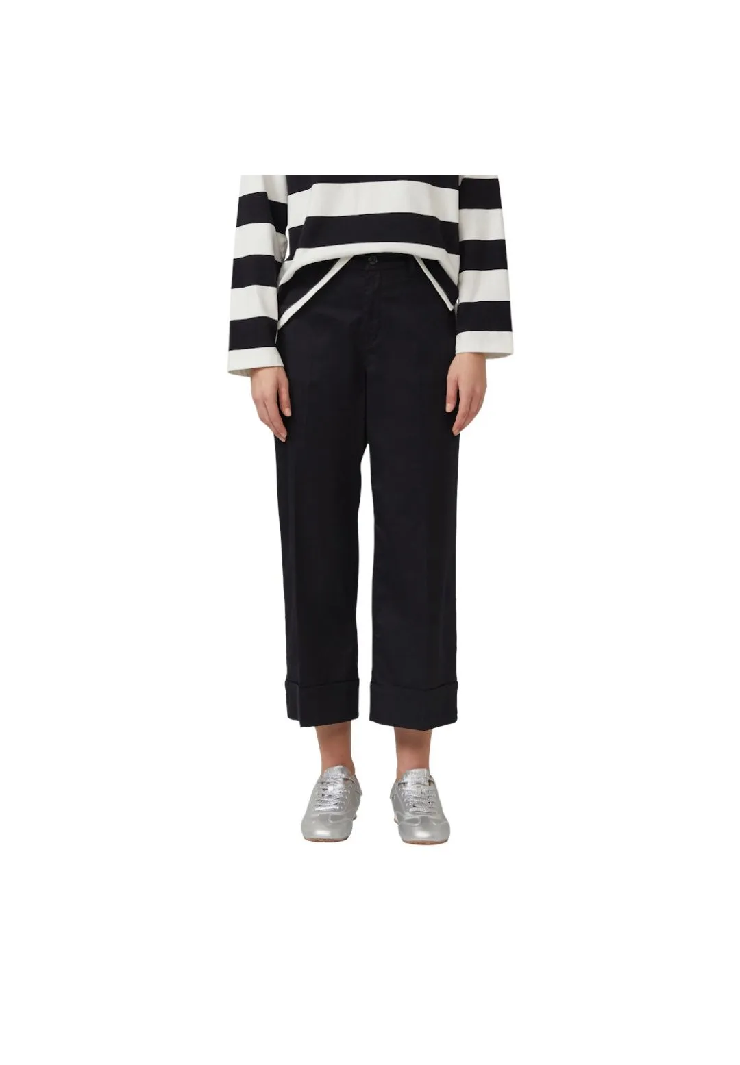 Gecroppte, weite Culottes mit Umschlägen