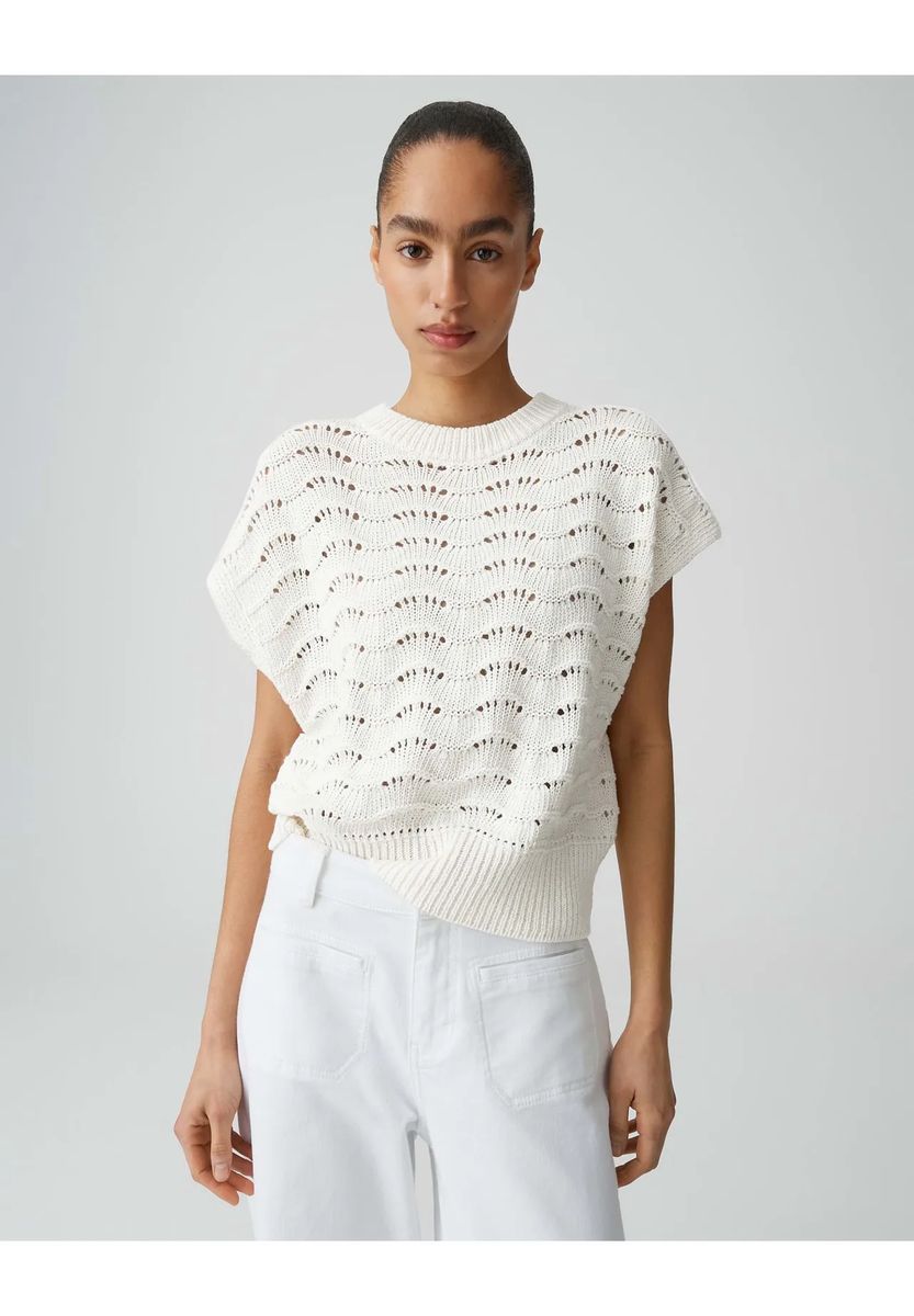 Ärmelloser Strickpullover mit Häkelmuster
