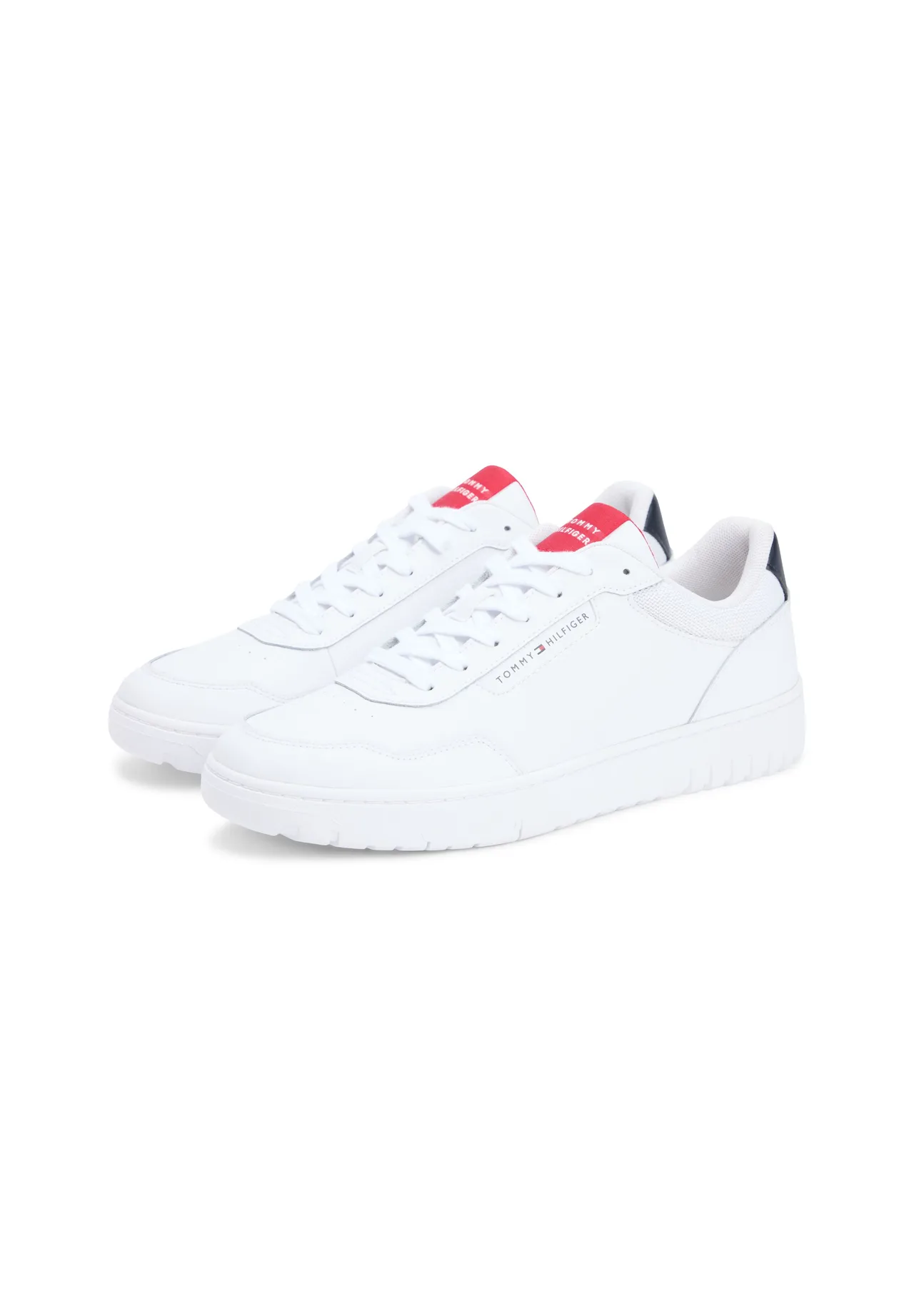 Saubere Court-Sneakers im Lederlook
