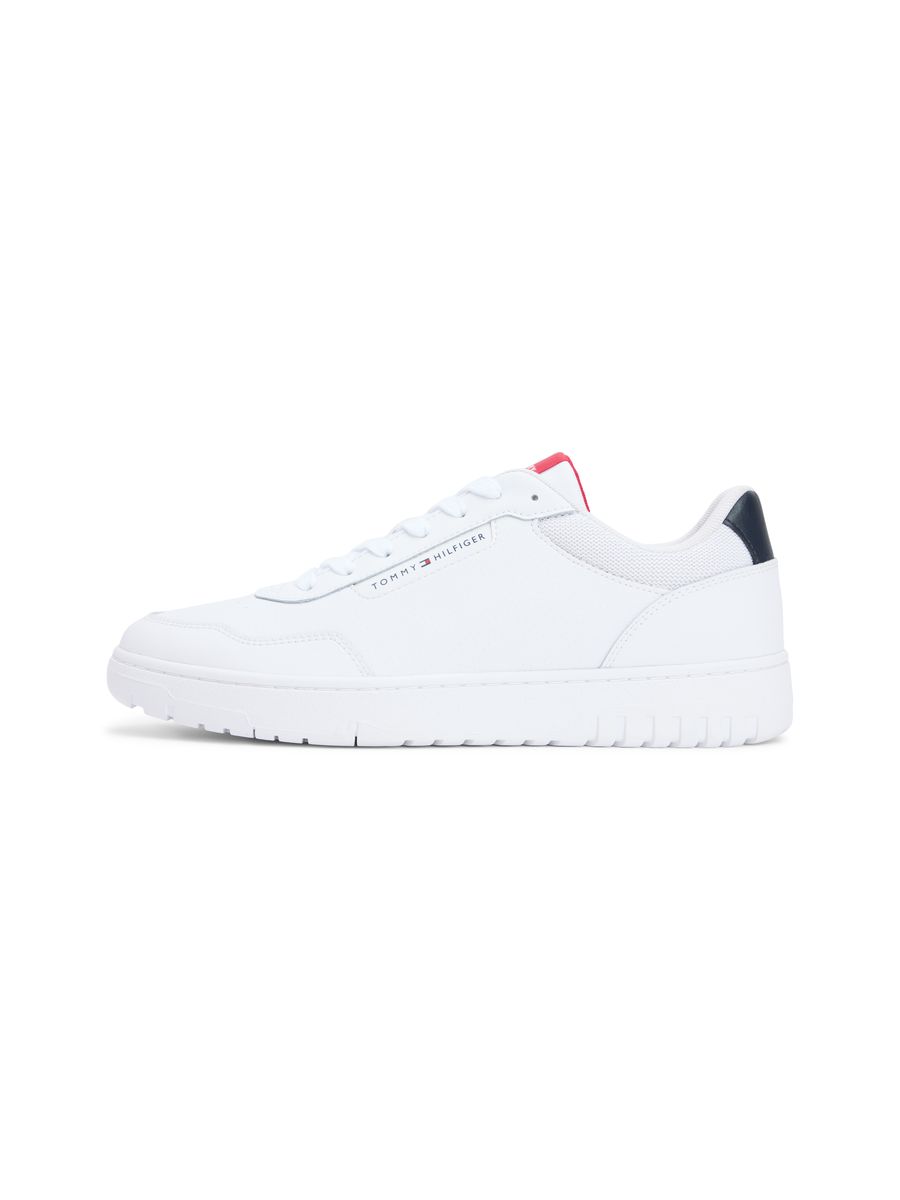 Saubere Court-Sneakers im Lederlook