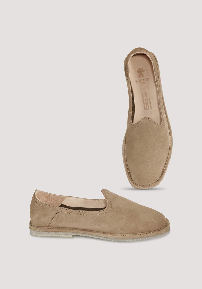 hessnatur Damen Slipper aus chromfrei gegerbtem Nubuk-Leder - braun - Größe 40