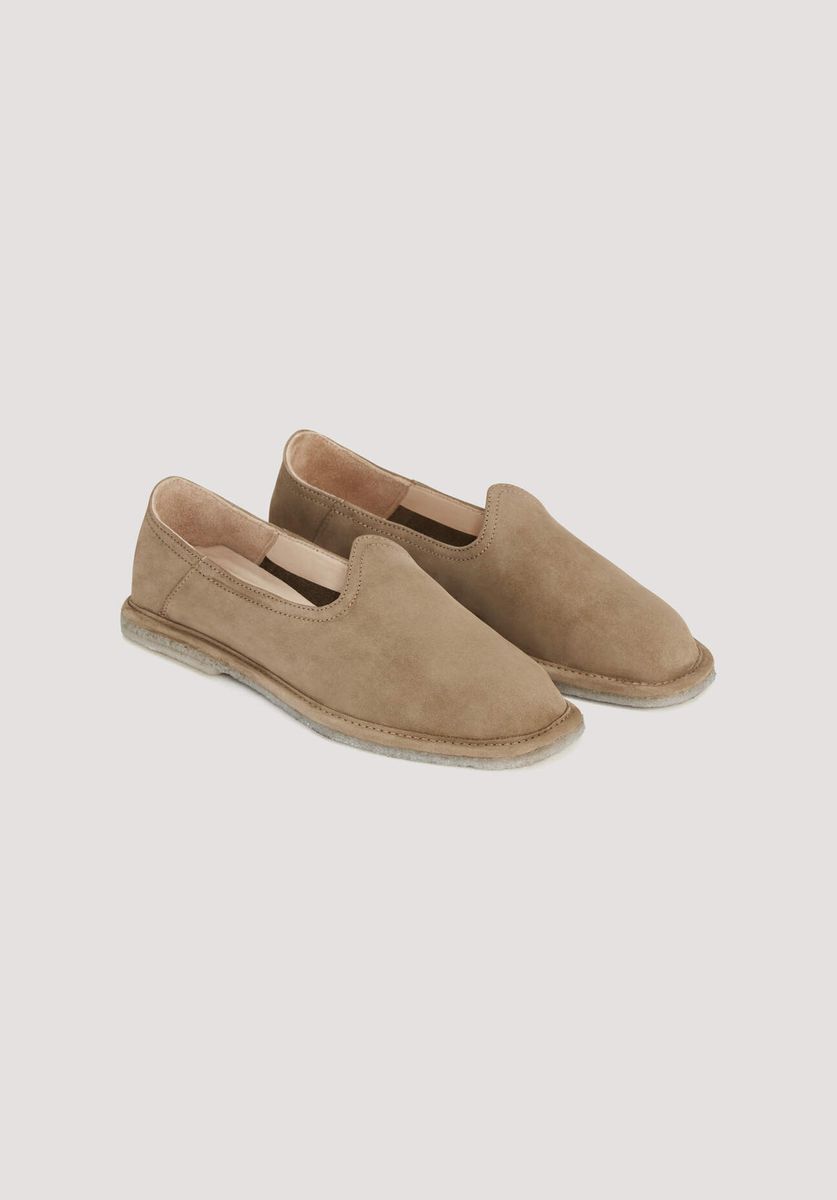 hessnatur Damen Slipper aus chromfrei gegerbtem Nubuk-Leder - braun - Größe 40