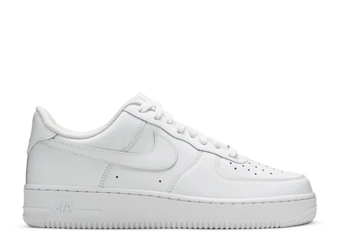 Klassischer, komplett weißer Leder-Sneaker