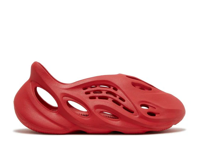 Futuristischer geformter Schaumstoff-Runner-Clog