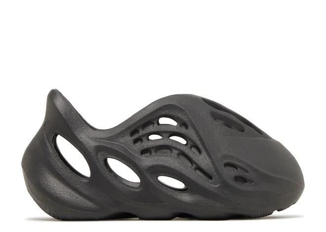 Geformter Schaumstoff-Runner-Slip-On-Schuh