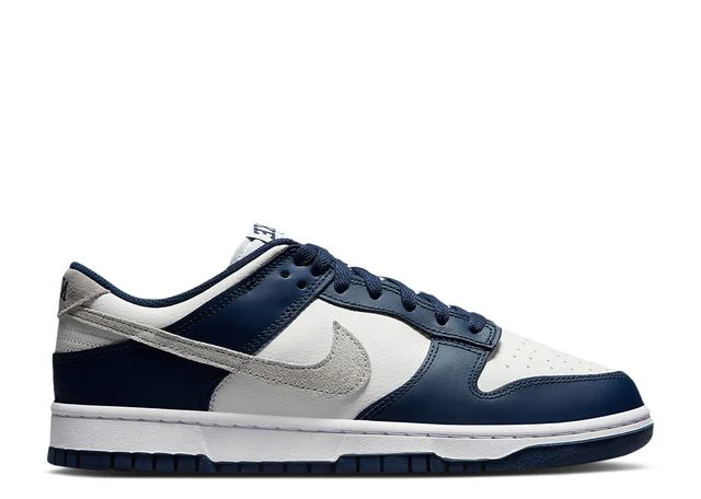 Klassische, zweifarbige Low-Top-Sneakers