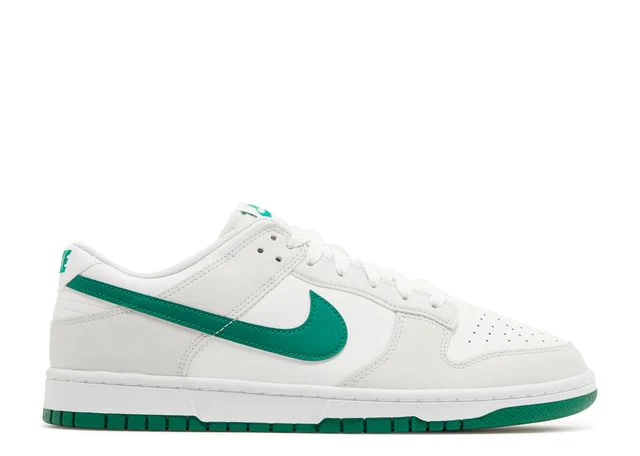 Retro Dunk Low Top Sneaker