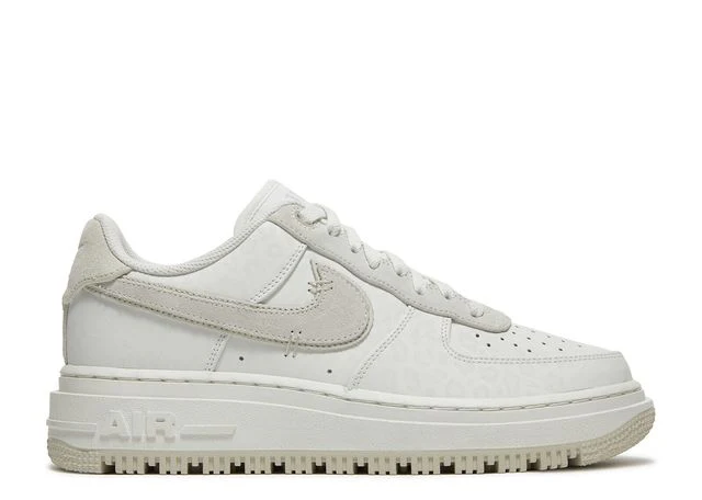 Air Force 1 Luxe Low Sneaker