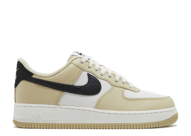 Zweifarbiger Low-Profile-Sneaker mit Swoosh