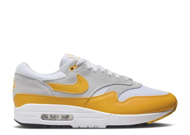 Air Max 1 University Gold Sneaker