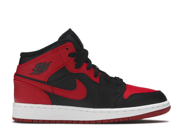 Air Jordan 1 Mid Banned Sneaker