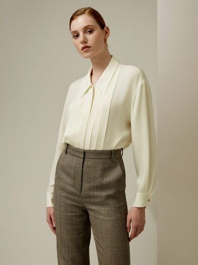 Elegante plissierte Seidenbluse für Damen
