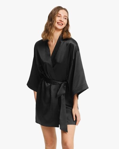 Luxuriöser Mini-Bademantel aus Seide für Damen