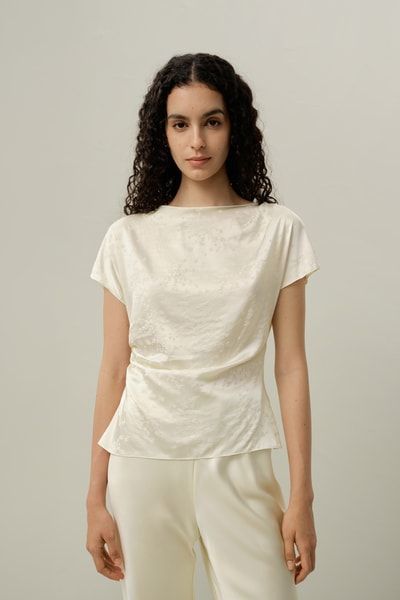 Elegantes Seiden-Jacquard-Top mit Raffungen
