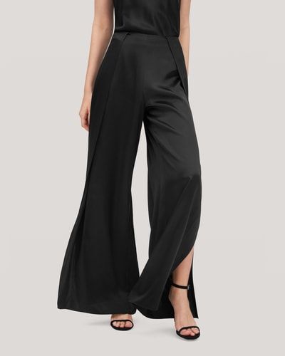 Hochtaillierte Hose mit weitem Beinschlitz