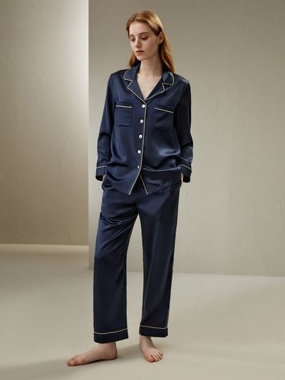 Goldpaspelierung Seide Pyjamas Set