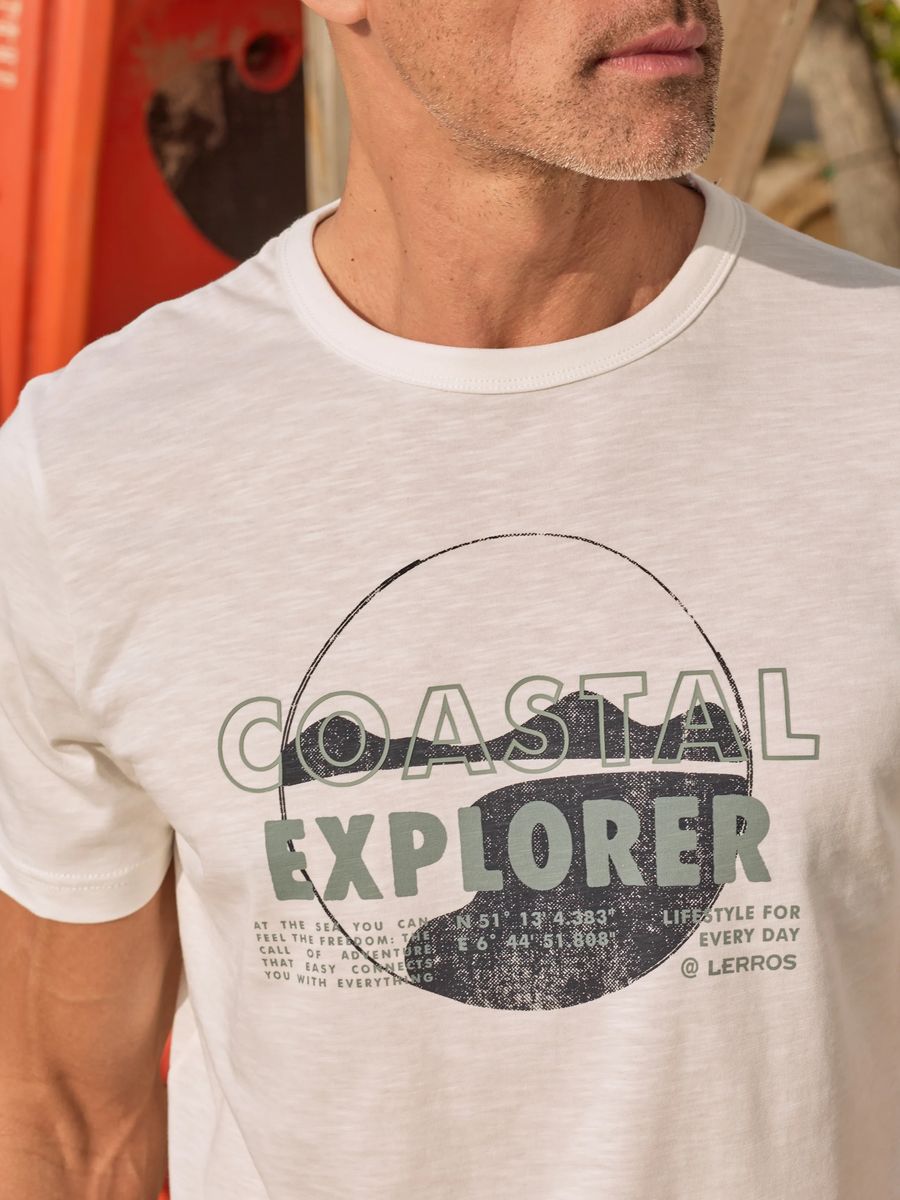Marineblaues T-Shirt mit Coastal Explorer-Print