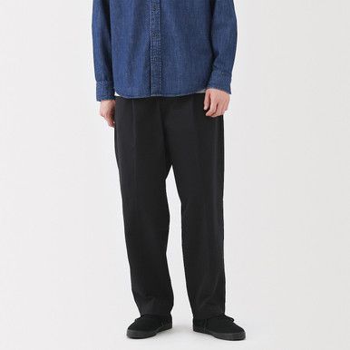 Herren Chinos mit weitem Bein und Bundfalte