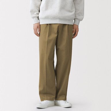 Herren Chinos mit weitem Bein und Bundfalte