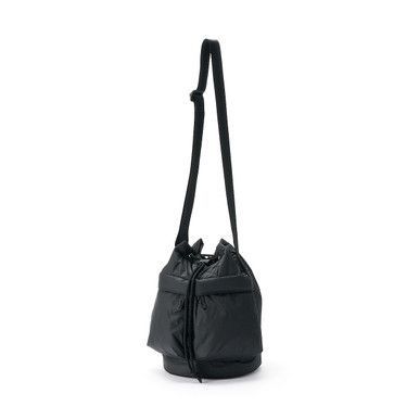 Recycelte Nylon Beutel-Schultertasche