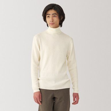 Gerippter Rollkragenpullover aus Wolle