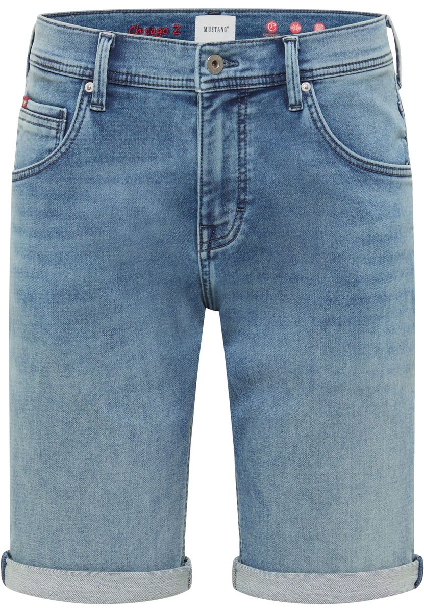 Jeansshorts mit umgeschlagenem Saum