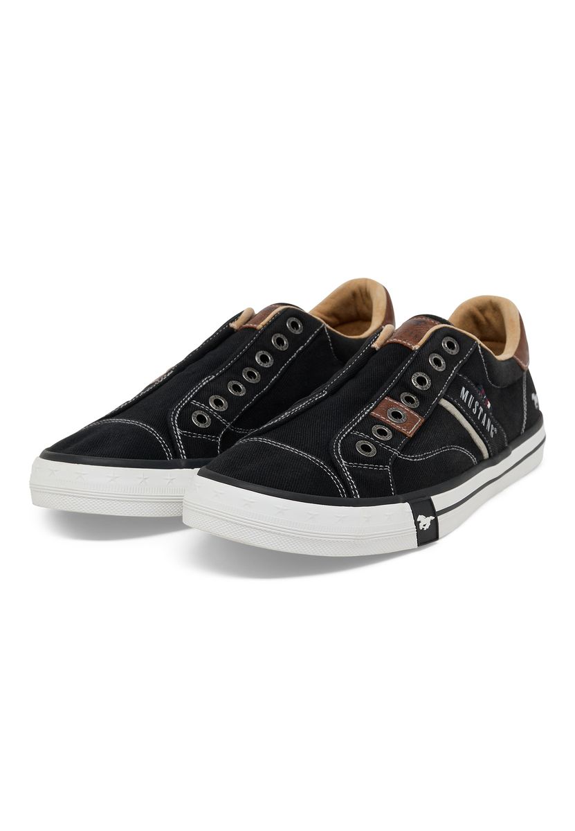 Schwarzer Canvas-Slip-On-Fashion-Sneaker
