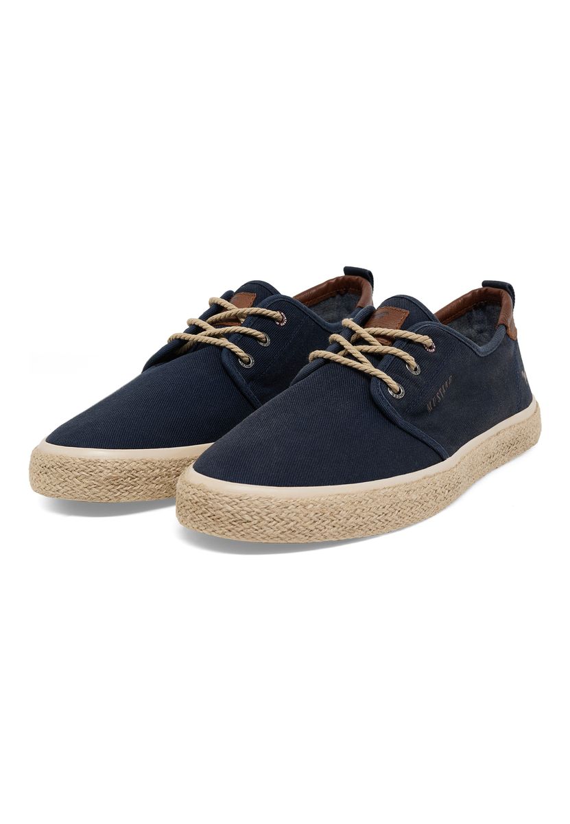 Lässige Canvas-Sneaker mit geflochtener Sohle